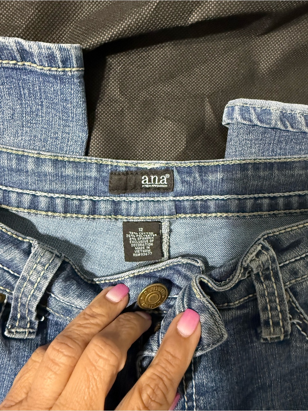 a.n.a High-Rise Blue Denim Jeans - Faded Indigo